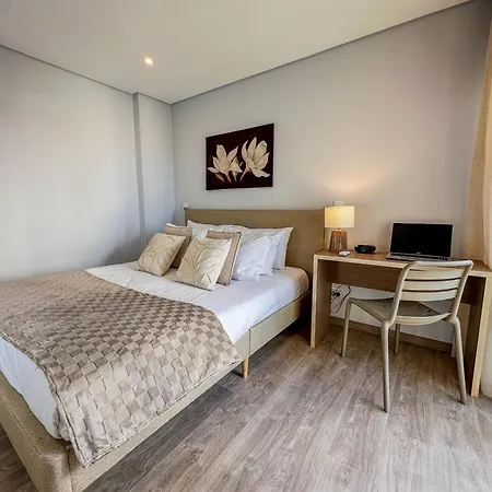 T2 Vista Mar - Ac Wifi Com 2 Casas De Banho Portimão